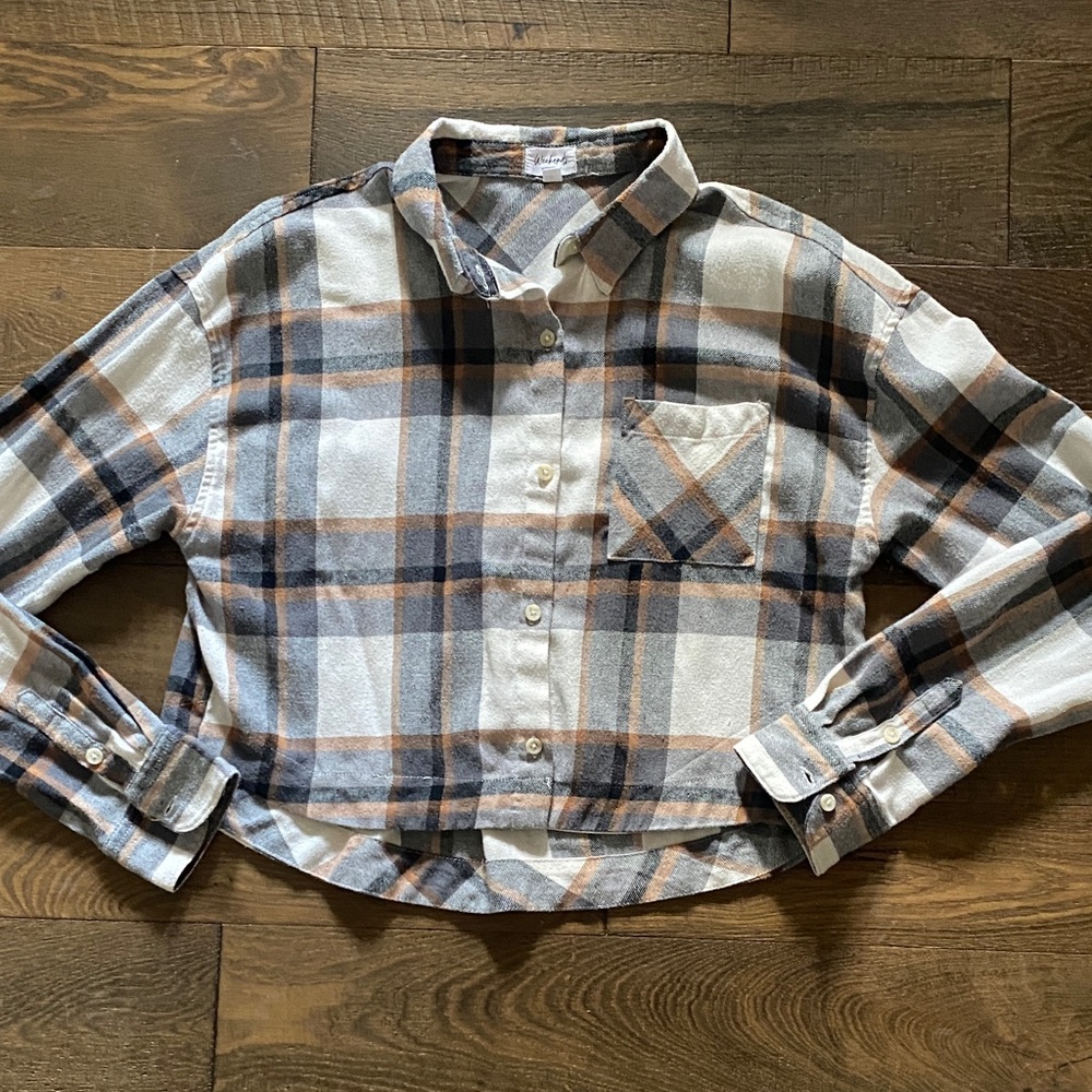 Plaid Cropped Button-Down Shirt - Grey, White, and Tan